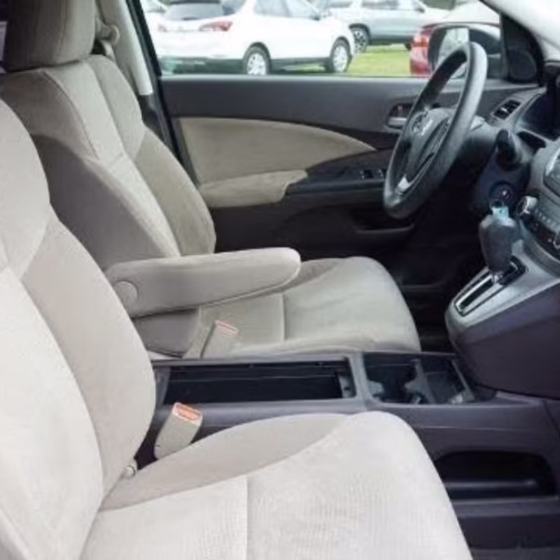 Front exterior view of Honda CR-V 2014 rental car available in Baton Rouge
